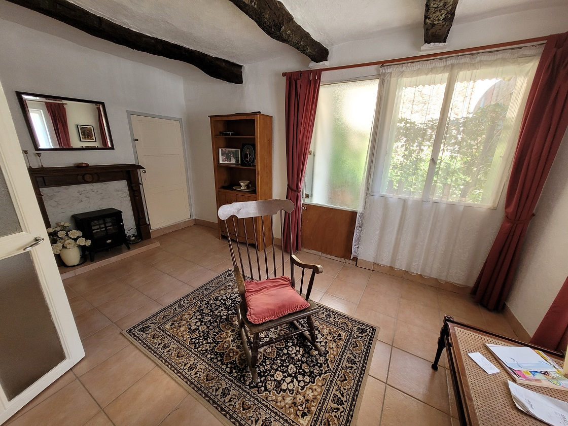 2-bedroom House In Laurens, France (92 M²)