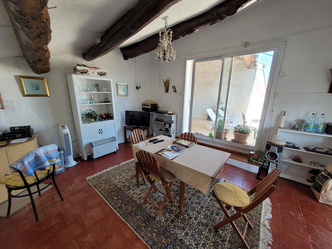 2-bedroom House In Laurens, France (92 M²)