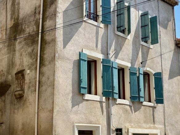 3-bedroom House In Autignac, France (85 M²)
