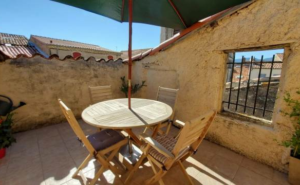 3-bedroom House In Autignac, France (85 M²)
