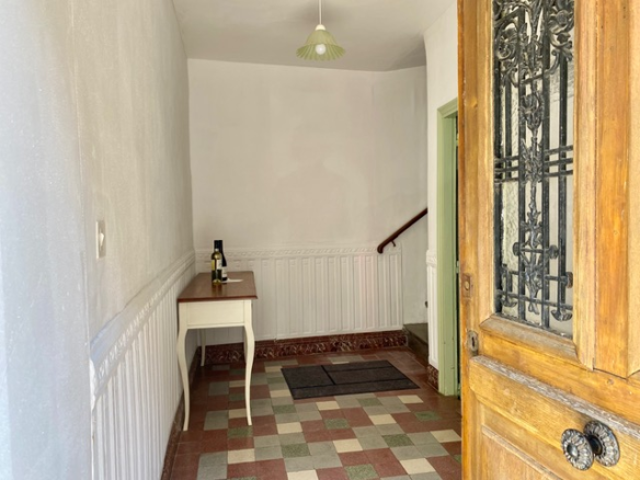 3-bedroom House In Autignac, France (85 M²)