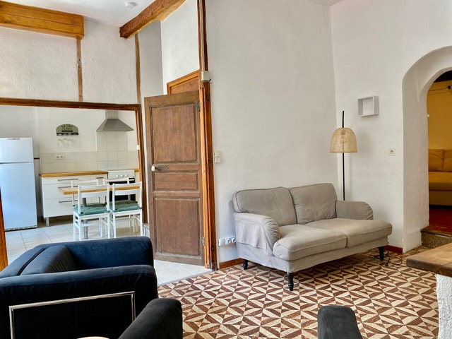 3-bedroom House In Autignac, France (85 M²)