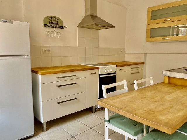 3-bedroom House In Autignac, France (85 M²)