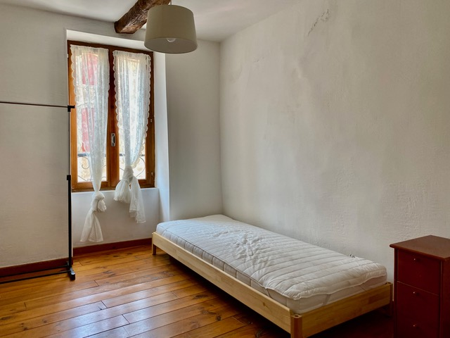 3-bedroom House In Autignac, France (85 M²)