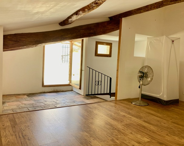 3-bedroom House In Autignac, France (85 M²)