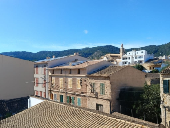 3-bedroom Apartment In Alaro, Spain (93 M²)