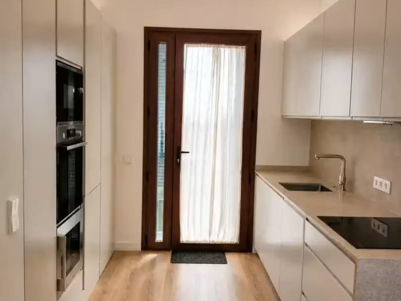 2-bedroom Apartment In Palma De Mallorca, Spain (62 M²)