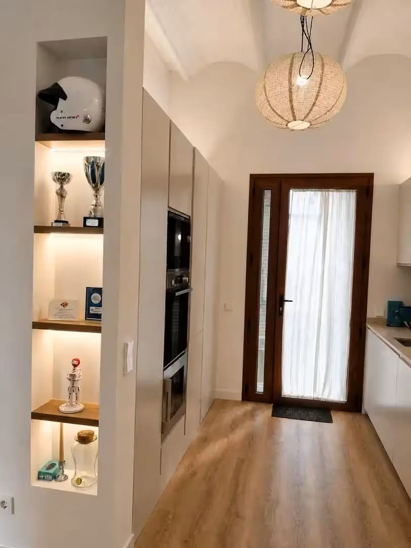 2-bedroom Apartment In Palma De Mallorca, Spain (62 M²)