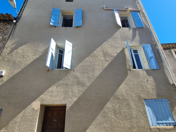 2-bedroom House In Cessenon Sur Orb, France (67 M²)