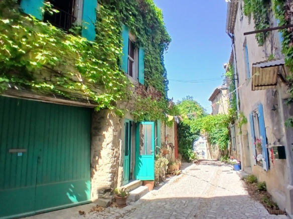 3-bedroom House In Olonzac, France (145 M²)