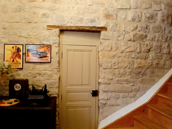 3-bedroom House In Olonzac, France (145 M²)
