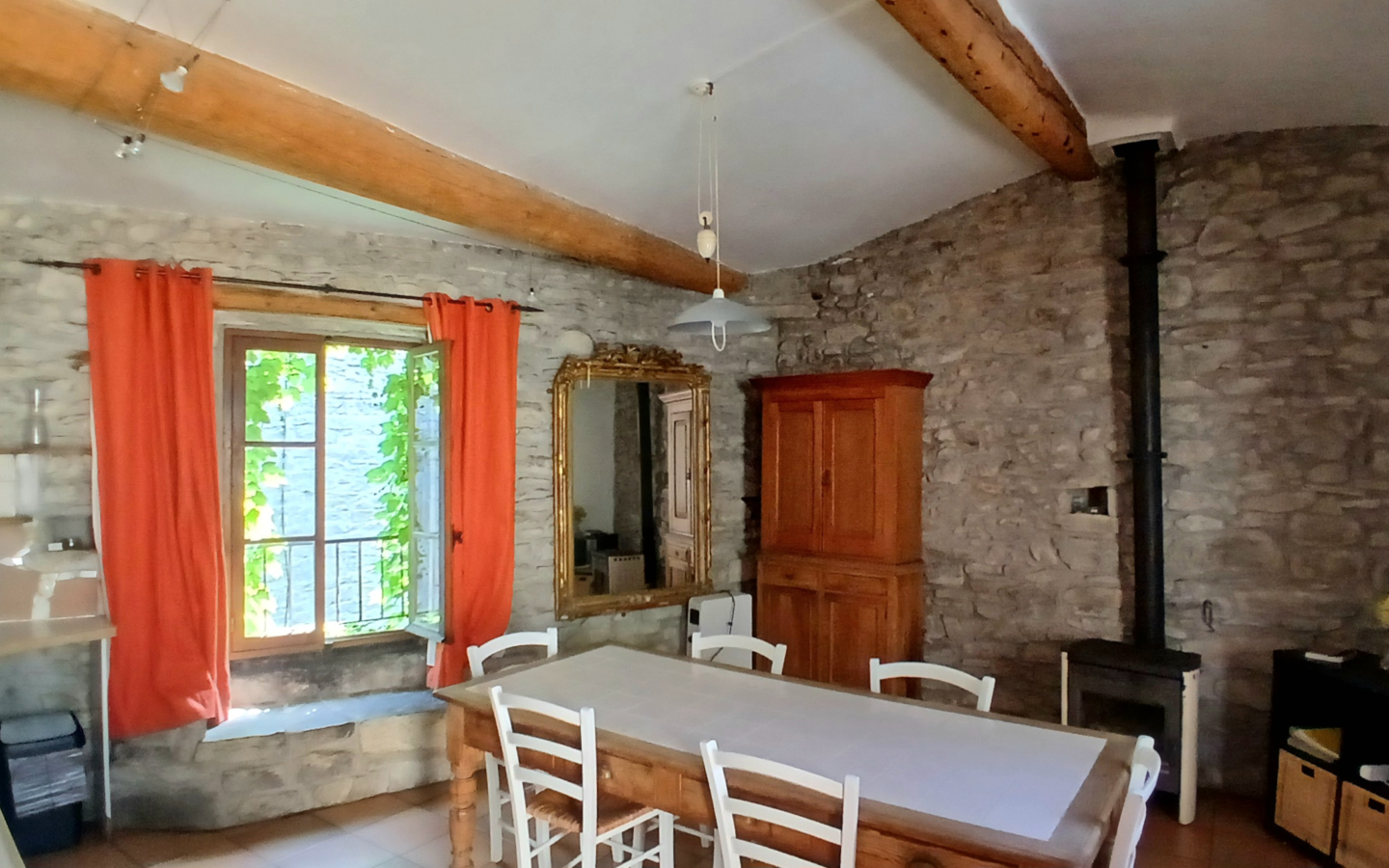 3-bedroom House In Olonzac, France (145 M²)