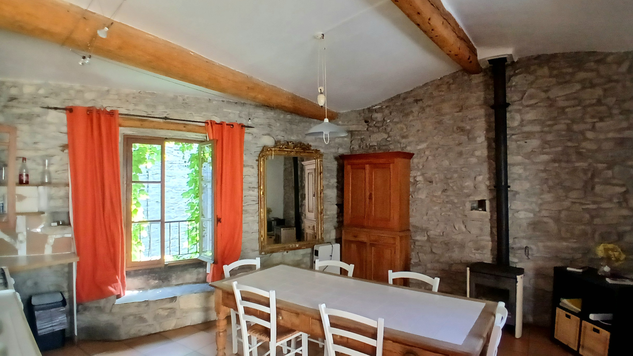 3-bedroom House In Olonzac, France (145 M²)