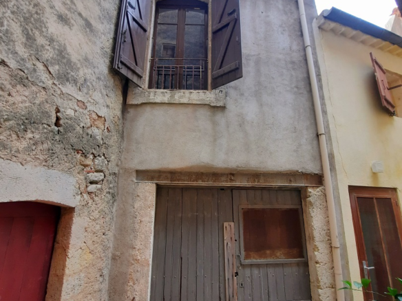 3-bedroom House In Thezan Les Beziers, France (82 M²)