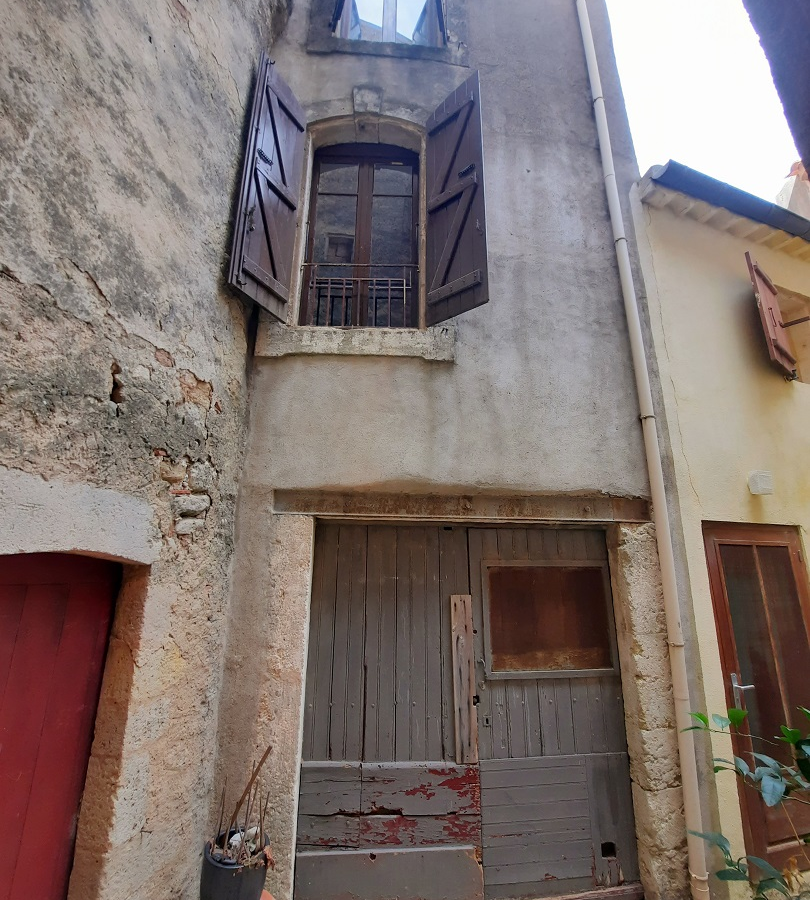 3-bedroom House In Thezan Les Beziers, France (82 M²)