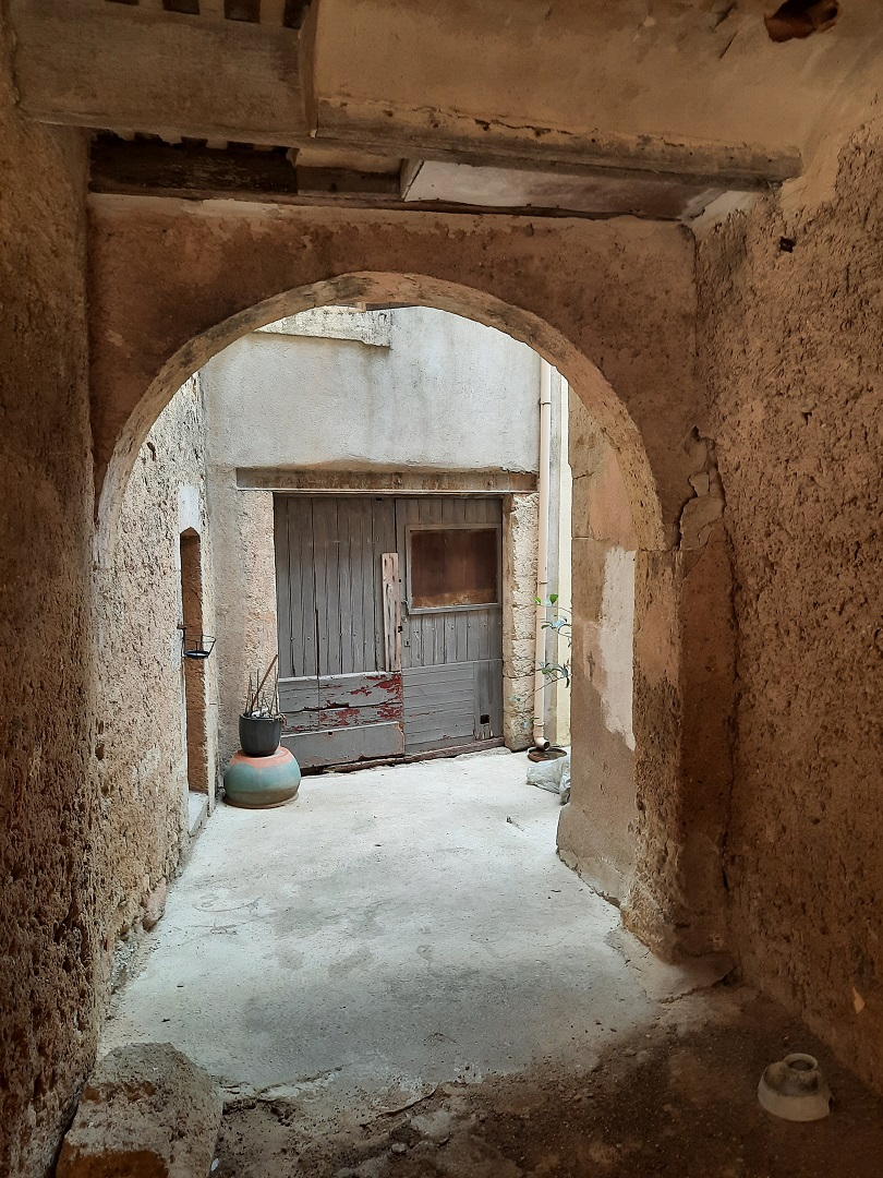 3-bedroom House In Thezan Les Beziers, France (82 M²)