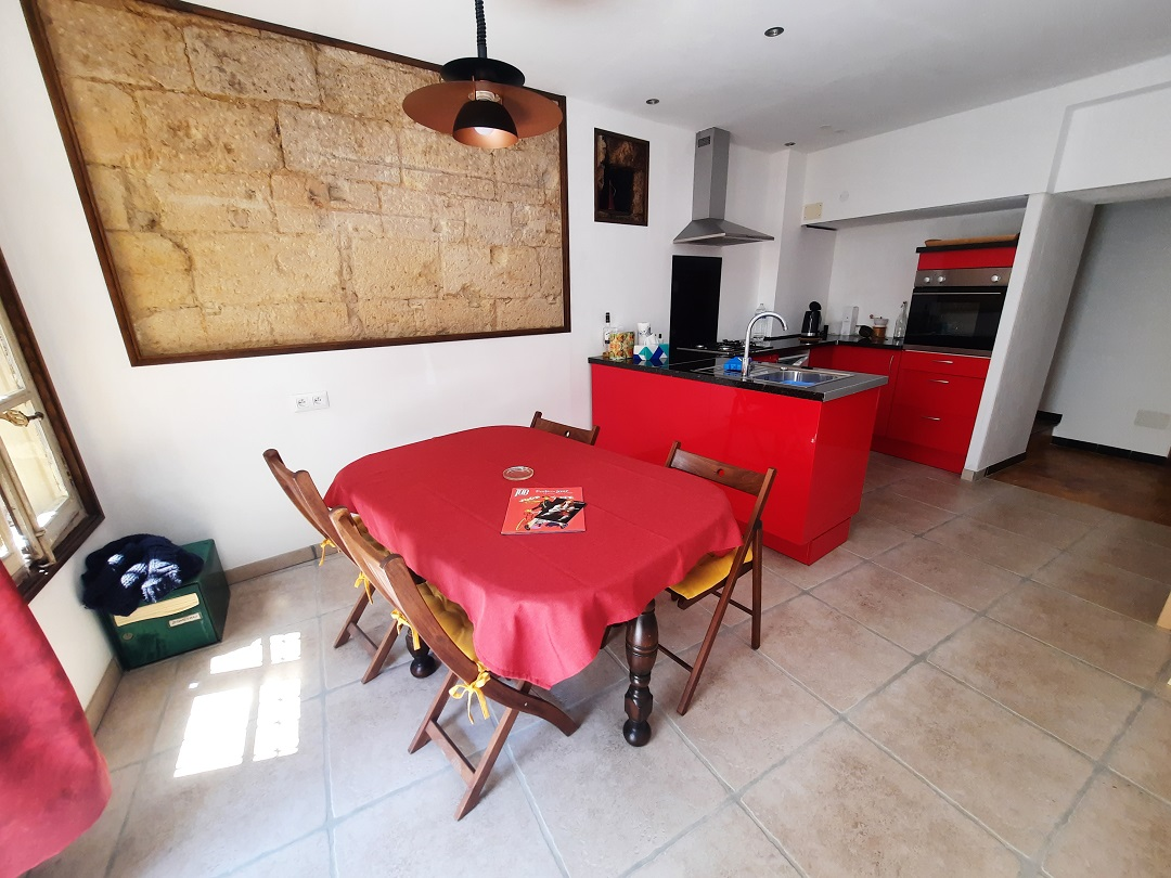 3-bedroom House In Thezan Les Beziers, France (82 M²)