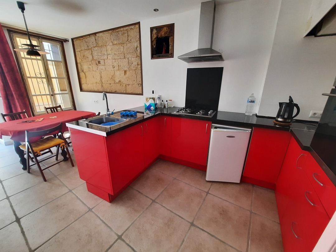 3-bedroom House In Thezan Les Beziers, France (82 M²)