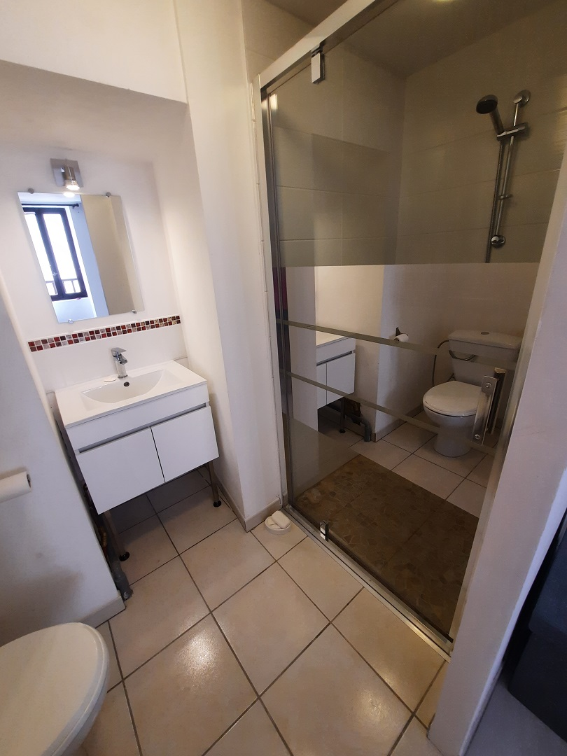 3-bedroom House In Thezan Les Beziers, France (82 M²)