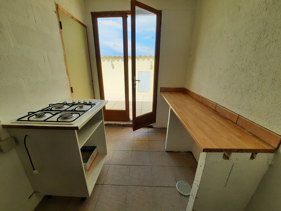 3-bedroom House In Thezan Les Beziers, France (82 M²)