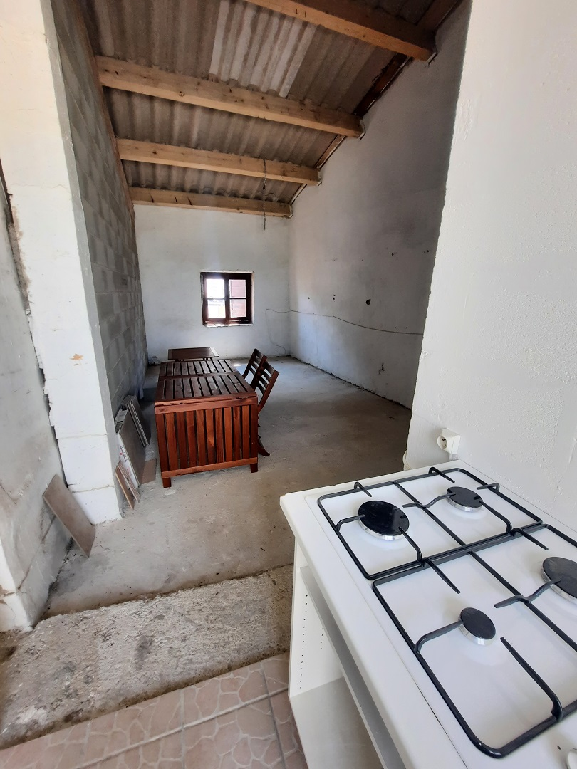 3-bedroom House In Thezan Les Beziers, France (82 M²)