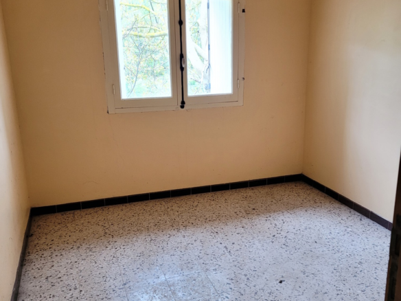 2-bedroom House In Saint Pons De Thomieres, France