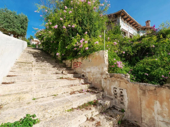 5-bedroom Villa In Alcúdia, Spain (361 M²)