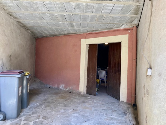 2-bedroom House In Bedarieux, France (60 M²)
