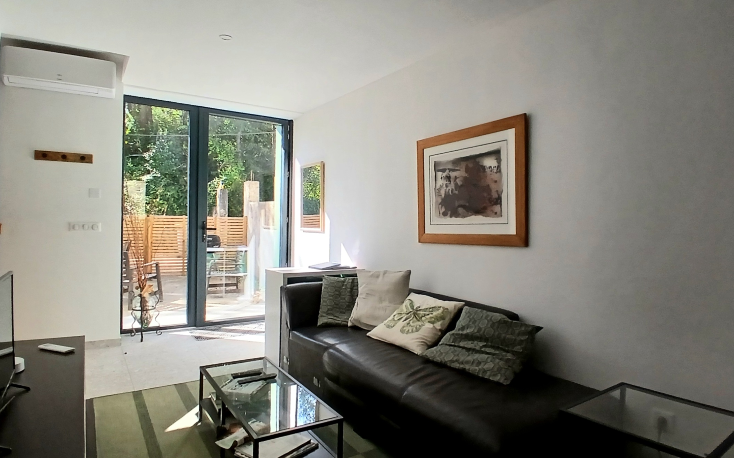 2-bedroom House In Lamalou Les Bains, France (56 M²)