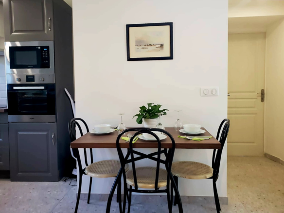 2-bedroom House In Lamalou Les Bains, France (56 M²)