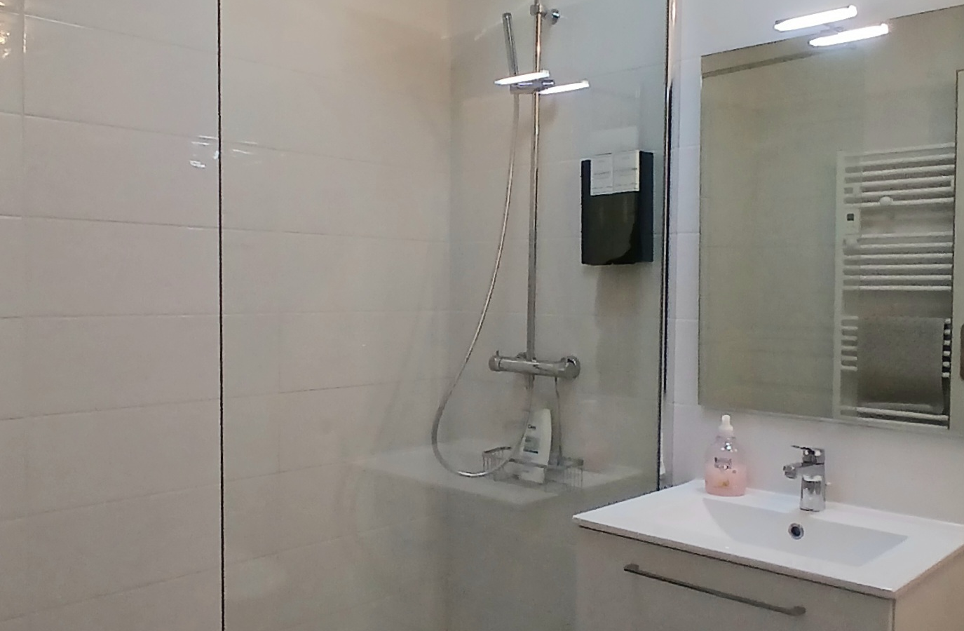 2-bedroom House In Lamalou Les Bains, France (56 M²)