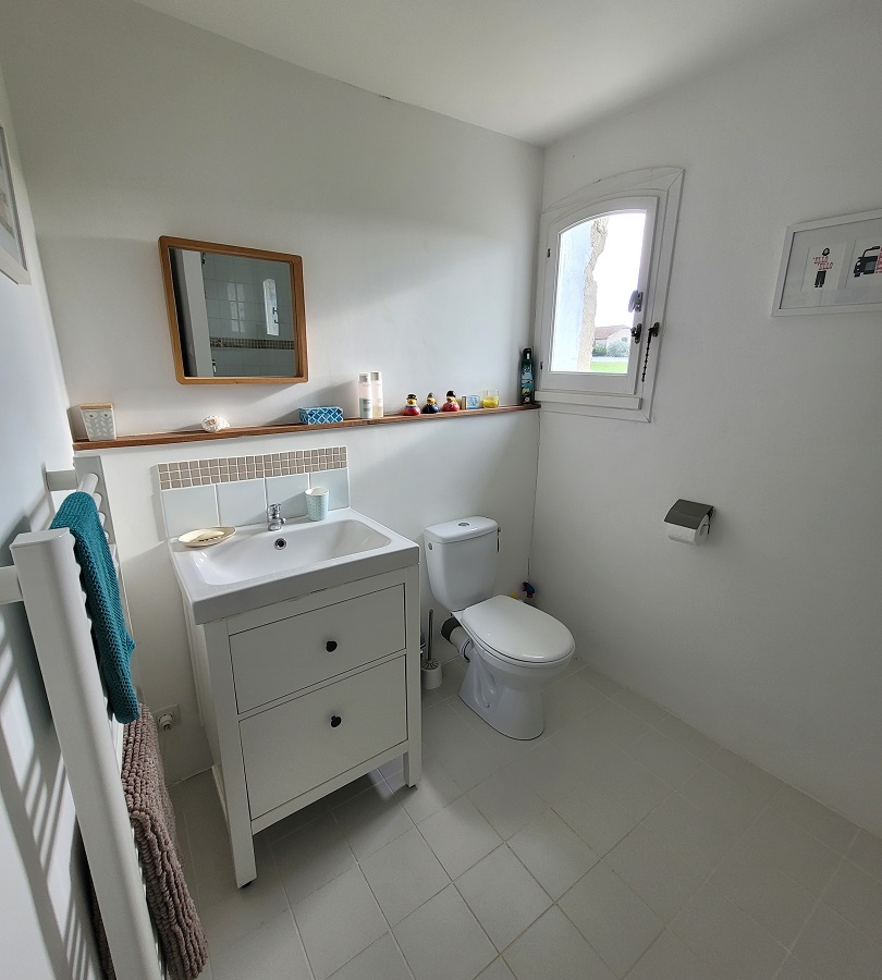2-bedroom House In Autignac, France (73 M²)