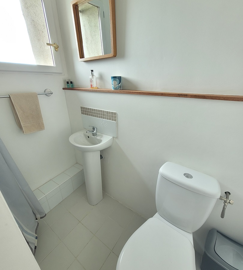 2-bedroom House In Autignac, France (73 M²)