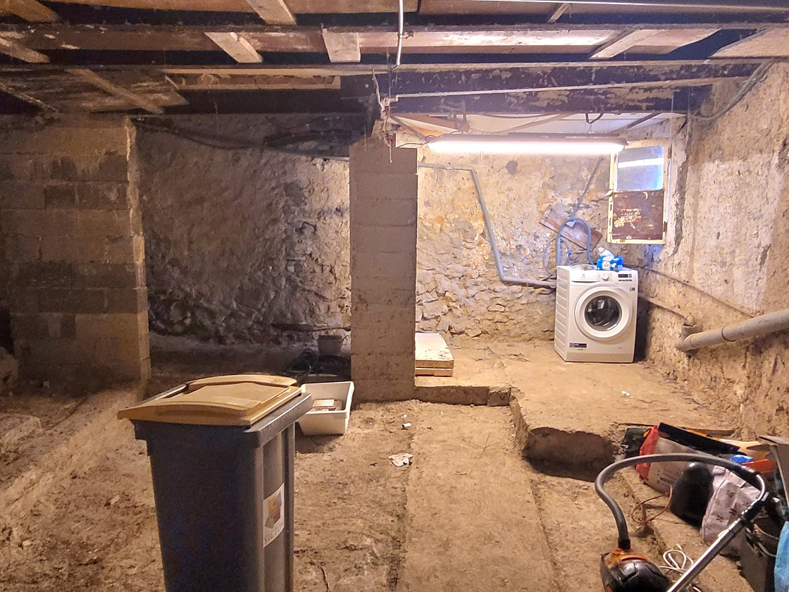 2-bedroom House In Autignac, France (73 M²)