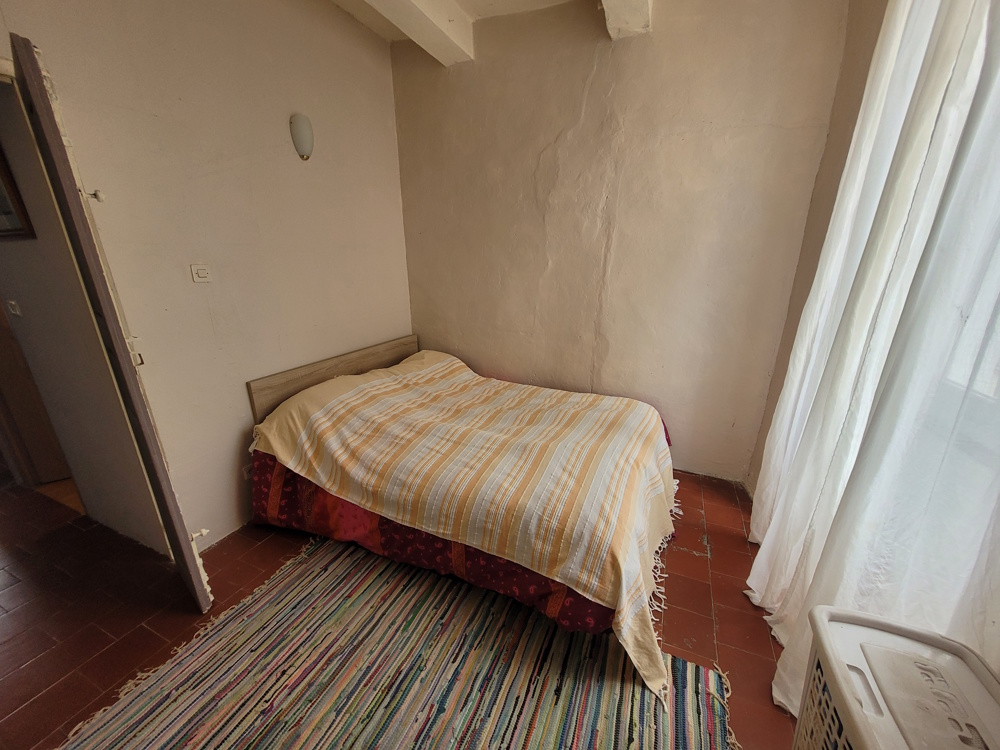 3-bedroom House In Saint Genies De Fontedit, France (80 M²)