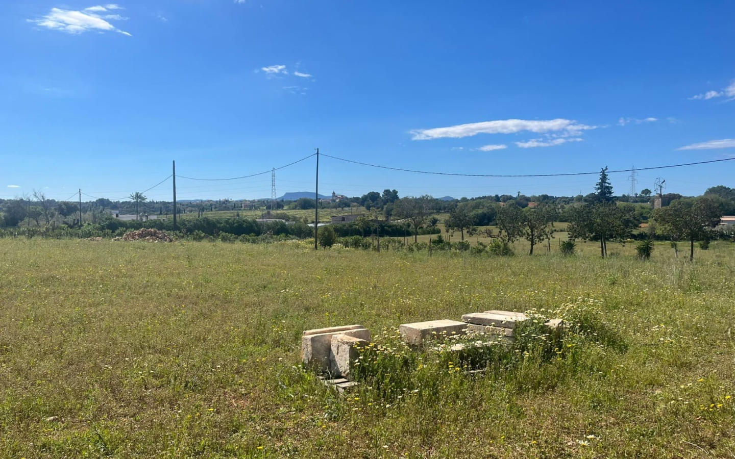 Land In Sencelles, Spain (327 M²)
