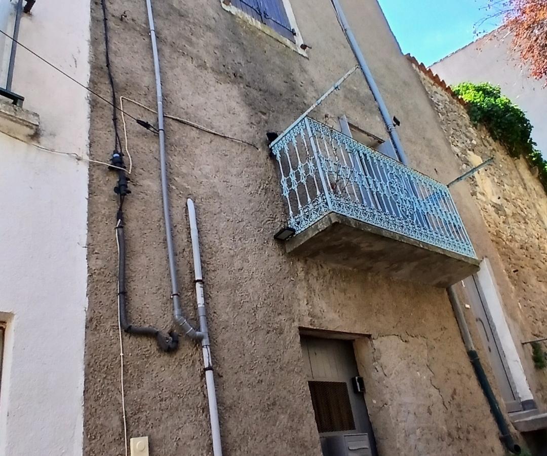 2-bedroom House In Magalas, France (53 M²)