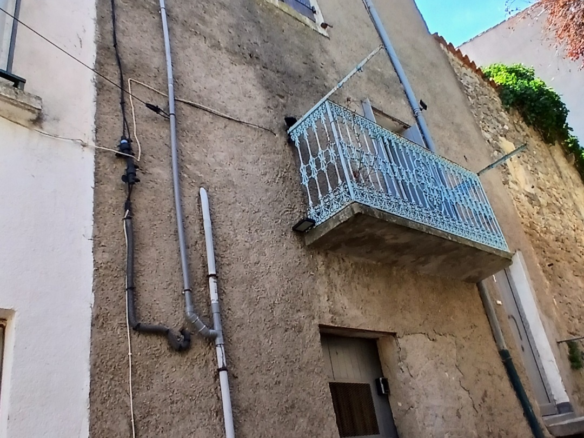 2-bedroom House In Magalas, France (53 M²)