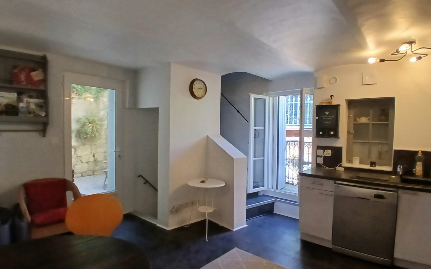 2-bedroom House In Magalas, France (53 M²)