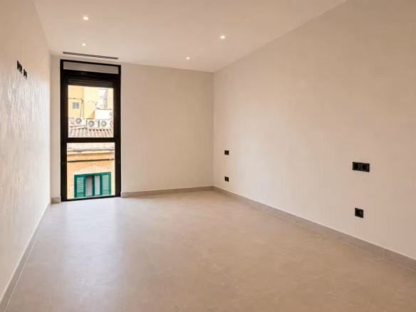 2-bedroom Apartment In Inca, Spain (74 M²)