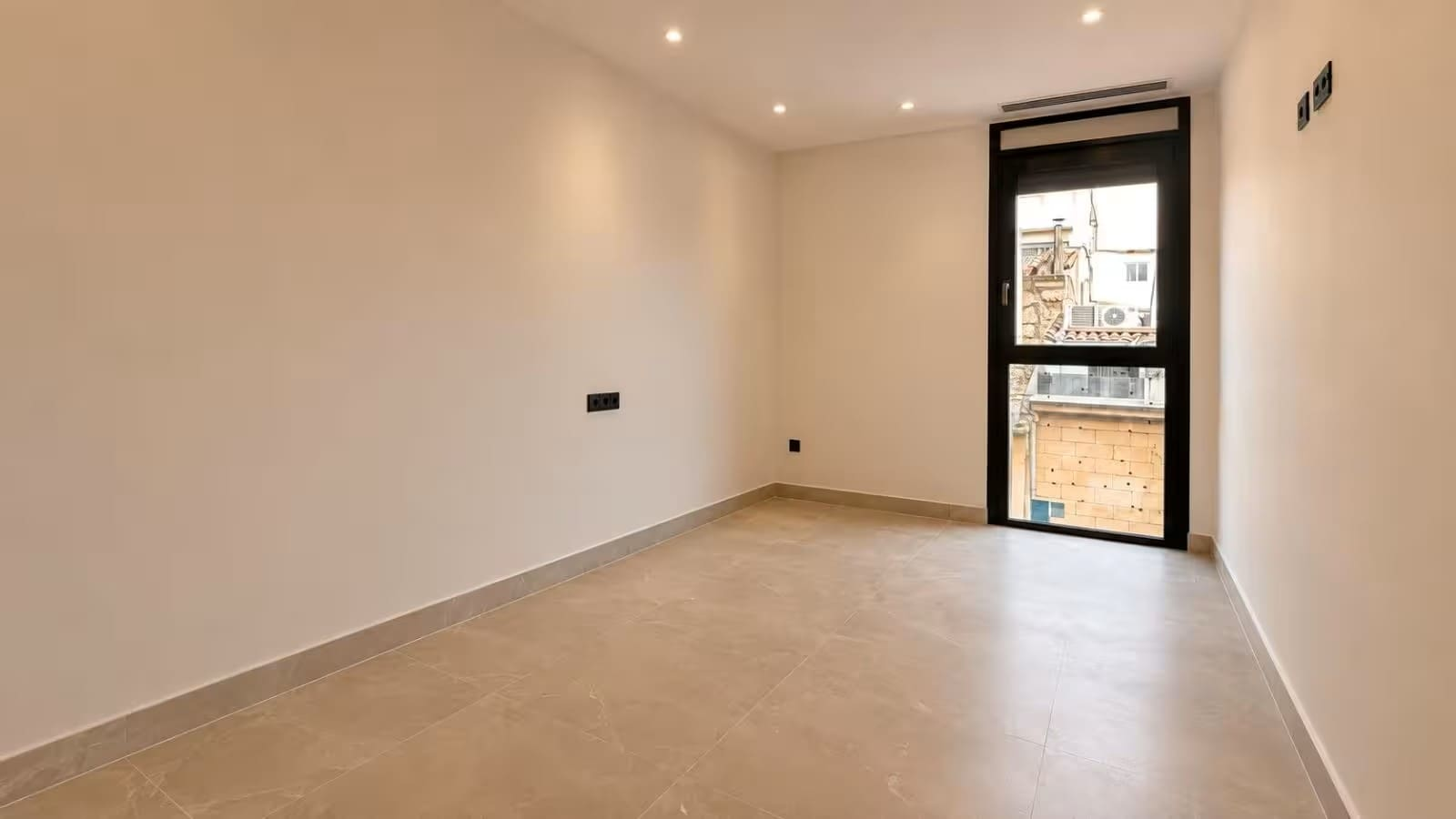 2-bedroom Apartment In Inca, Spain (74 M²)