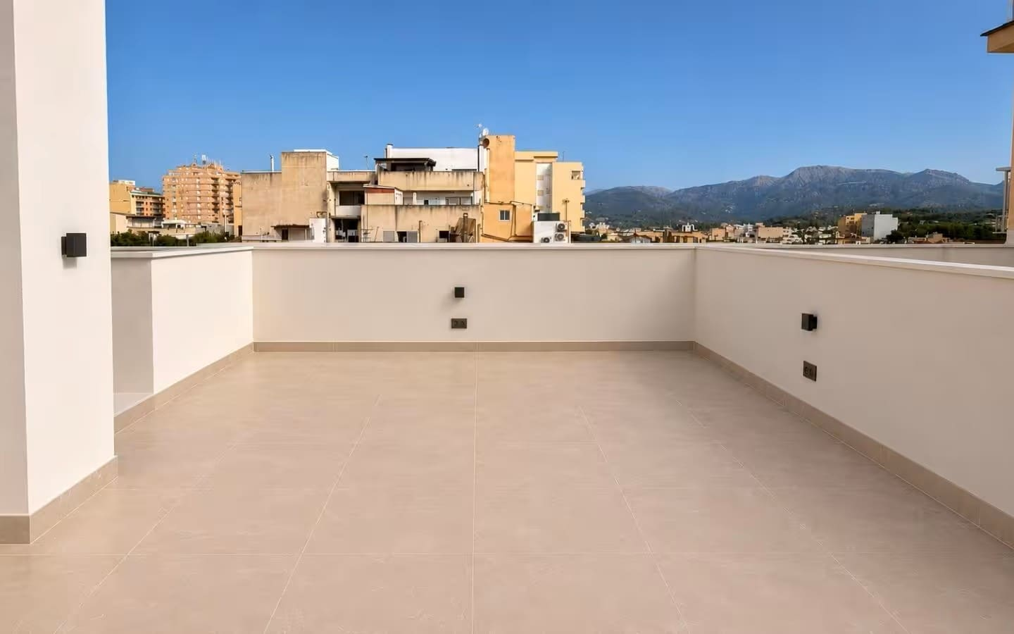 2-bedroom Apartment In Inca, Spain (74 M²)