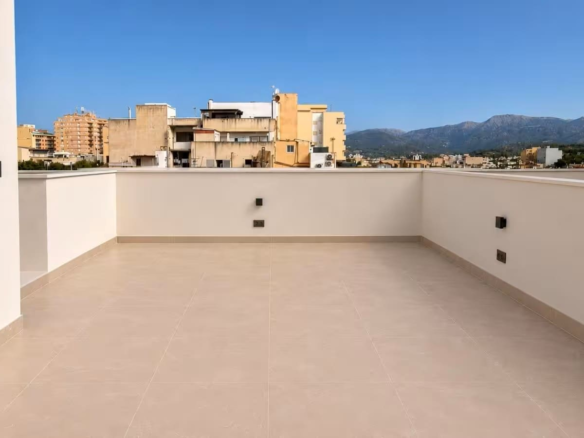 2-bedroom Apartment In Inca, Spain (74 M²)