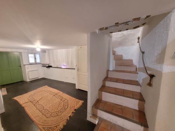 3-bedroom House In Quarante, France (95 M²)