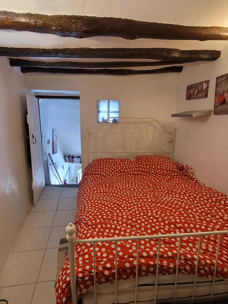 2-bedroom House In Saint Genies De Fontedit, France (90 M²)