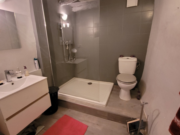 2-bedroom House In Saint Genies De Fontedit, France (90 M²)