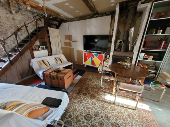2-bedroom House In Autignac, France (110 M²)