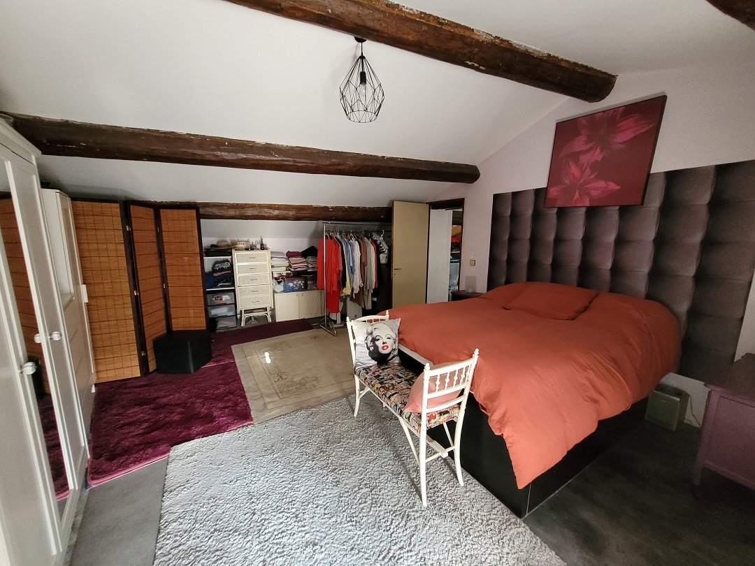 2-bedroom House In Autignac, France (110 M²)