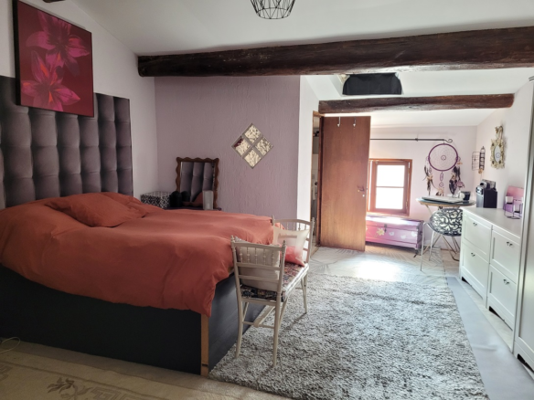 2-bedroom House In Autignac, France (110 M²)