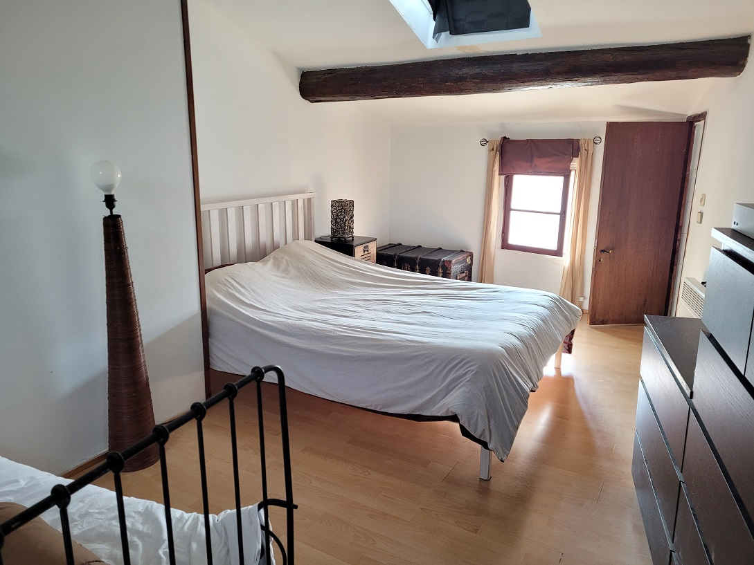 2-bedroom House In Autignac, France (110 M²)